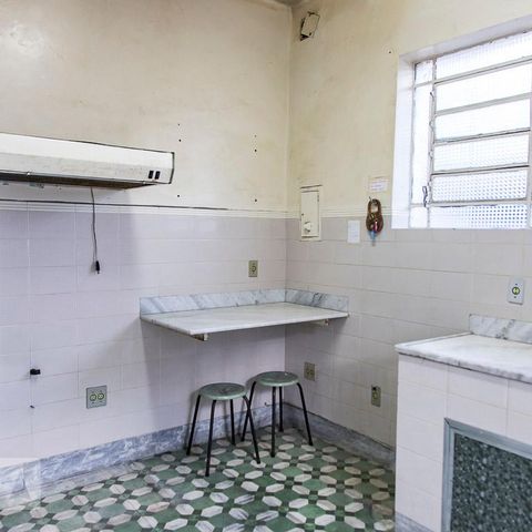 Casa para alugar com 350m², 7 quartos e 8 vagasCozinha