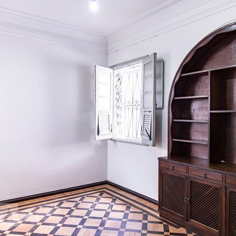 Casa para alugar com 350m², 7 quartos e 8 vagasSala de TV