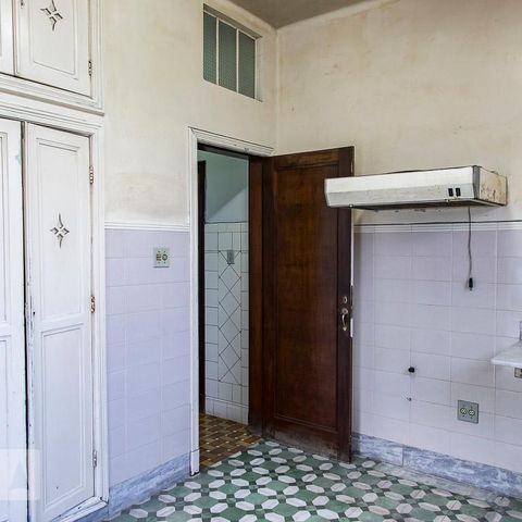 Casa para alugar com 350m², 7 quartos e 8 vagasCozinha
