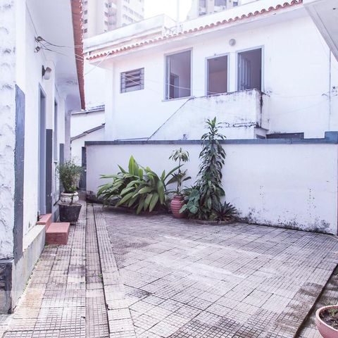 Casa para alugar com 350m², 7 quartos e 8 vagasÁrea Externa