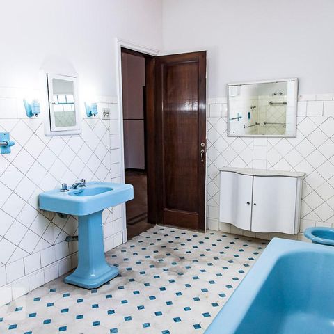 Casa para alugar com 350m², 7 quartos e 8 vagasBanheiro Social