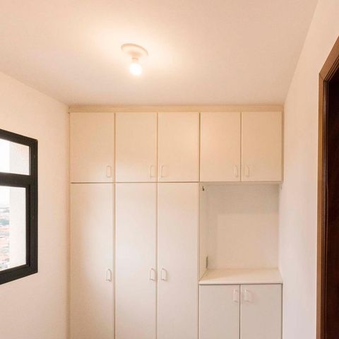 Apartamento para alugar com 308m², 5 quartos e 4 vagasQuarto
