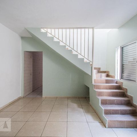 Casa à venda com 100m², 2 quartos e sem vagaSala