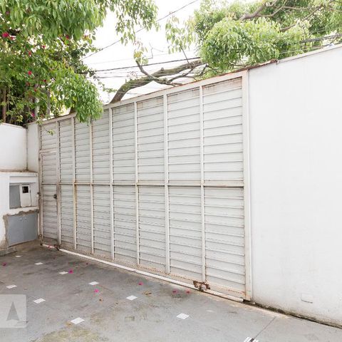 Casa para alugar com 232m², 3 quartos e 3 vagasPortão automático