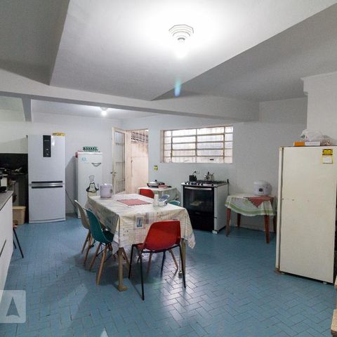 Casa para alugar com 232m², 3 quartos e 3 vagasCozinha
