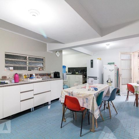 Casa para alugar com 232m², 3 quartos e 3 vagasCozinha