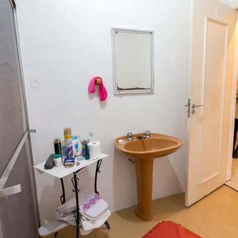 Casa para alugar com 232m², 3 quartos e 3 vagasBanheiro social