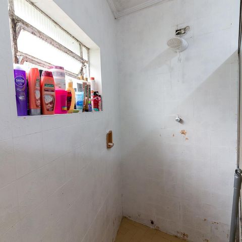 Casa para alugar com 232m², 3 quartos e 3 vagasChuveiro - banheiro social