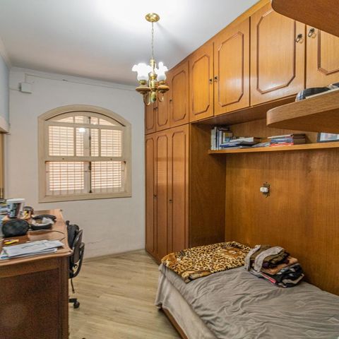 Casa à venda com 220m², 3 quartos e 2 vagasQuarto 2
