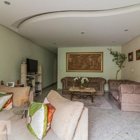 Casa à venda com 220m², 3 quartos e 2 vagasSala