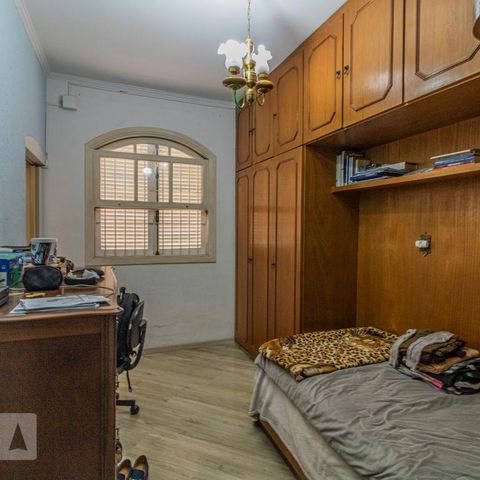 Casa à venda com 220m², 3 quartos e 2 vagasQuarto 2