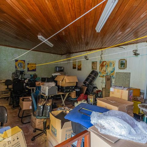 Casa à venda com 220m², 3 quartos e 2 vagasSalão de Festas