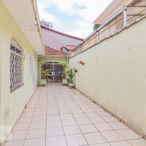 Casa à venda com 220m², 3 quartos e 2 vagasQuintal