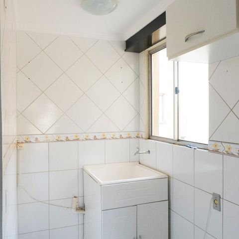 Apartamento à venda com 44m², 2 quartos e 1 vagalavandaria 