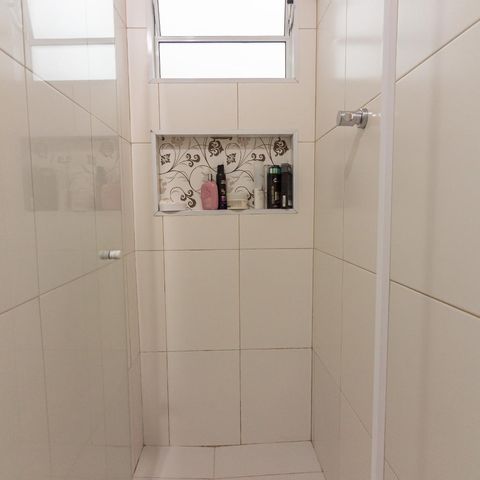 Casa à venda com 300m², 3 quartos e 2 vagasBanheiro