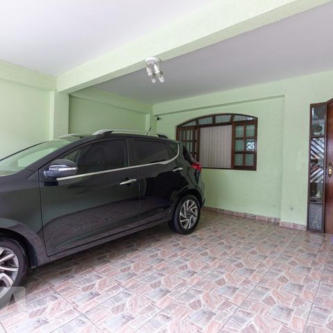 Casa à venda com 300m², 3 quartos e 2 vagasGaragem