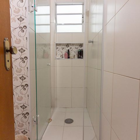 Casa à venda com 300m², 3 quartos e 2 vagasBanheiro