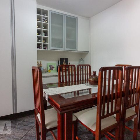 Casa à venda com 300m², 3 quartos e 2 vagasCozinha
