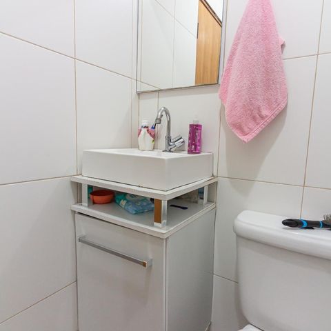 Casa à venda com 300m², 3 quartos e 2 vagasBanheiro