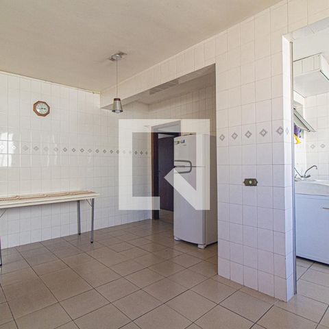 Apartamento para alugar com 171m², 3 quartos e 2 vagasCozinha