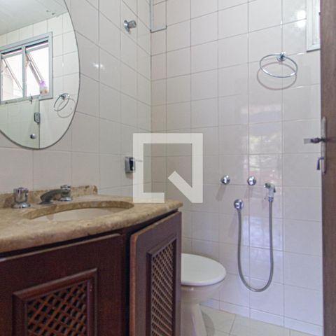 Apartamento para alugar com 171m², 3 quartos e 2 vagasBanheiro Social