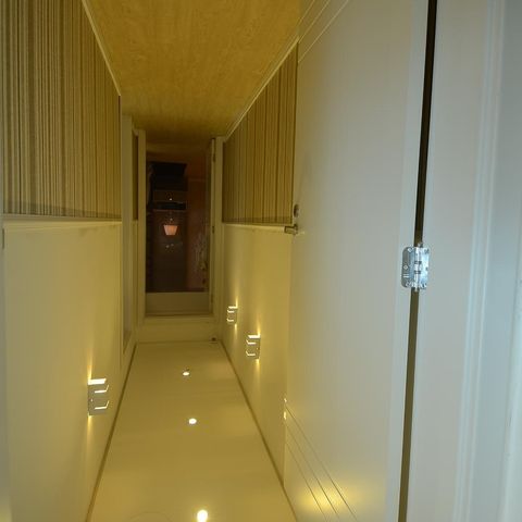 Apartamento à venda com 128m², 2 quartos e 2 vagasCorredor