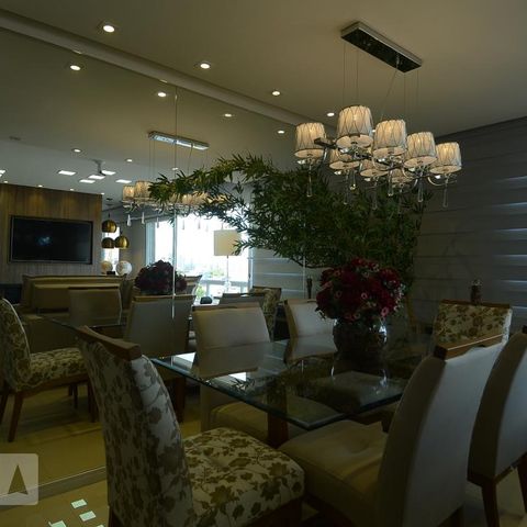 Apartamento à venda com 128m², 2 quartos e 2 vagasDetalhe da Sala