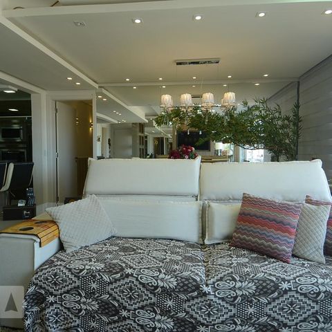 Apartamento à venda com 128m², 2 quartos e 2 vagasSala