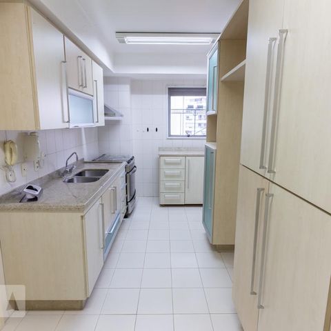 Apartamento à venda com 134m², 3 quartos e 2 vagasCozinha