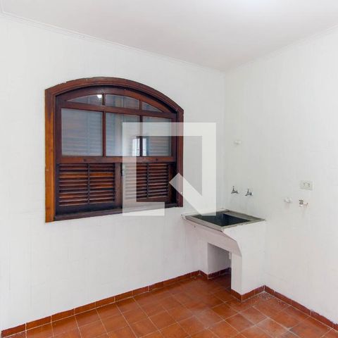 Casa à venda com 300m², 4 quartos e 2 vagasQuarto de Serviço