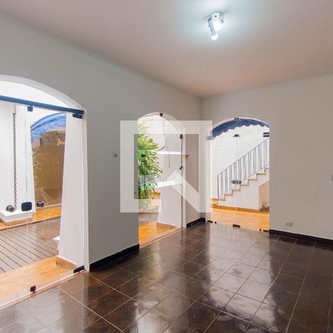 Casa à venda com 300m², 4 quartos e 2 vagasQuarto Reversível