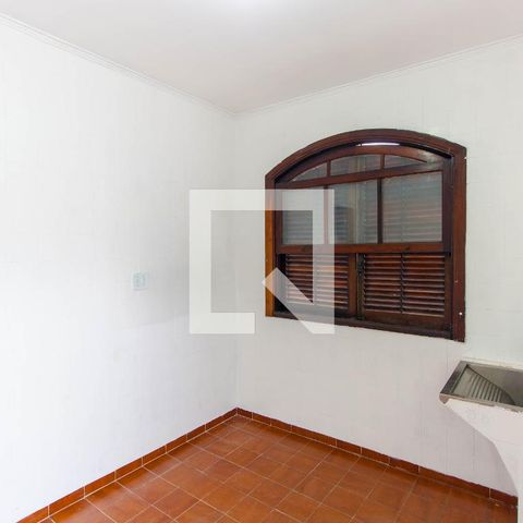 Casa à venda com 300m², 4 quartos e 2 vagasQuarto de Serviço