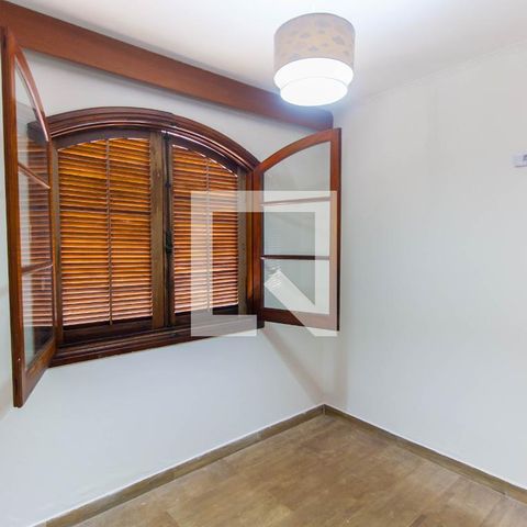 Casa à venda com 300m², 4 quartos e 2 vagasQuarto 3