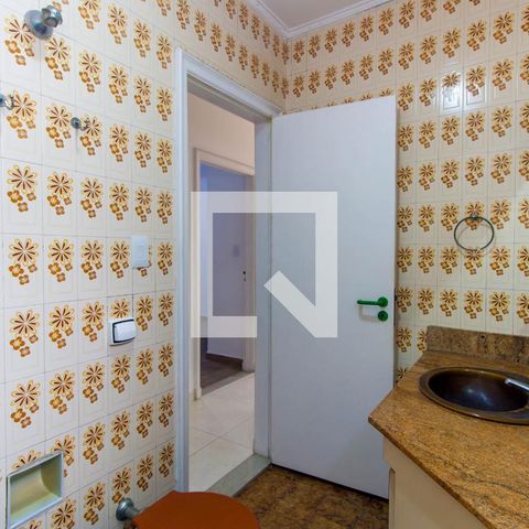 Casa à venda com 300m², 4 quartos e 2 vagasBanheiro 2
