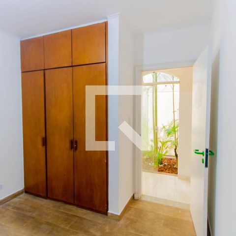 Casa à venda com 300m², 4 quartos e 2 vagasQuarto 2