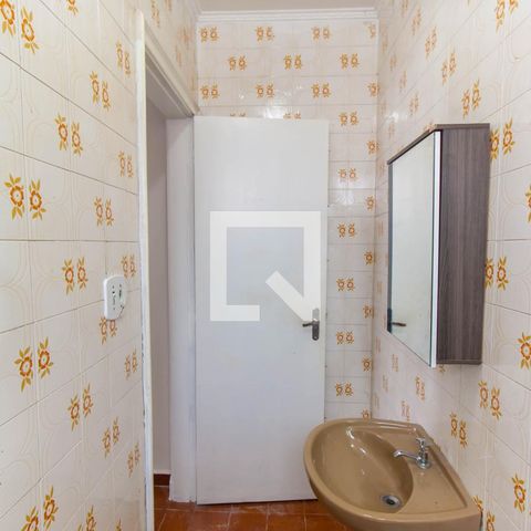 Casa à venda com 300m², 4 quartos e 2 vagasBanheiro 4