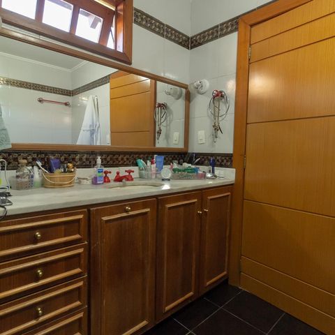 Casa à venda com 350m², 4 quartos e 3 vagasBanheiro do Quarto 2