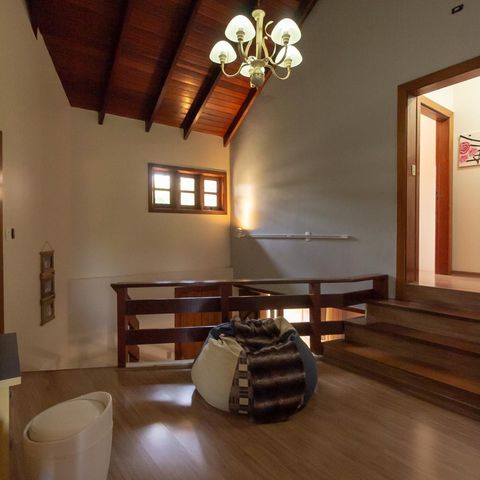 Casa à venda com 350m², 4 quartos e 3 vagassala 4