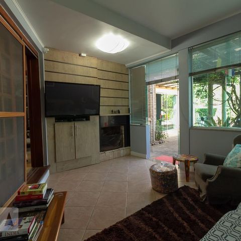 Casa à venda com 350m², 4 quartos e 3 vagassala 3
