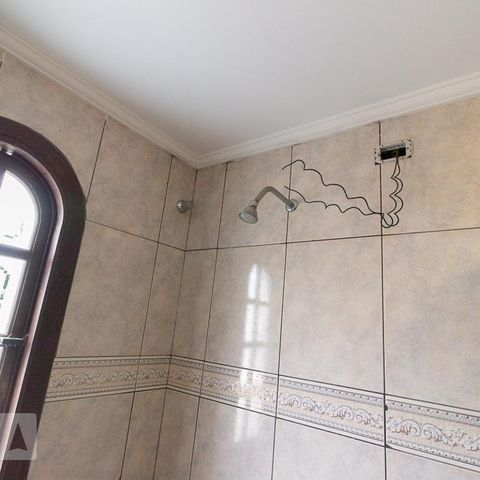 Casa para alugar com 265m², 4 quartos e 2 vagasBanheiro Segundo Andar