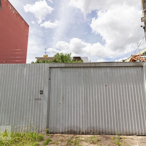 Casa para alugar com 265m², 4 quartos e 2 vagasFachada