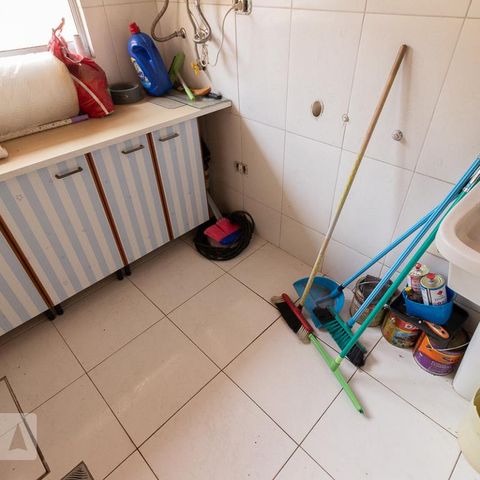 Casa para alugar com 265m², 4 quartos e 2 vagasLavanderia Térreo 