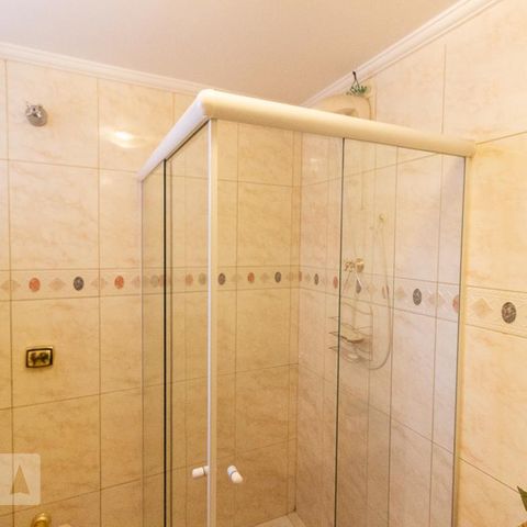 Casa para alugar com 265m², 4 quartos e 2 vagasBanheiro Térreo 