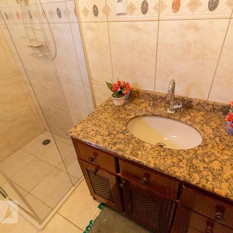 Casa para alugar com 265m², 4 quartos e 2 vagasBanheiro Térreo 