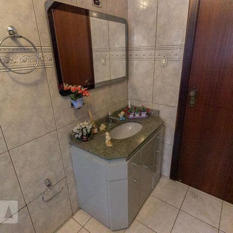 Casa para alugar com 265m², 4 quartos e 2 vagasBanheiro Segundo Andar