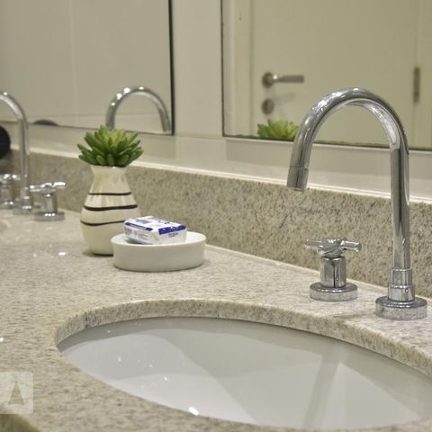 Apartamento para alugar com 321m², 5 quartos e 2 vagasBanheiro do Quarto 3