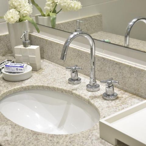 Apartamento para alugar com 321m², 5 quartos e 2 vagasBanheiro