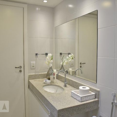 Apartamento para alugar com 321m², 5 quartos e 2 vagasBanheiro do Quarto 4