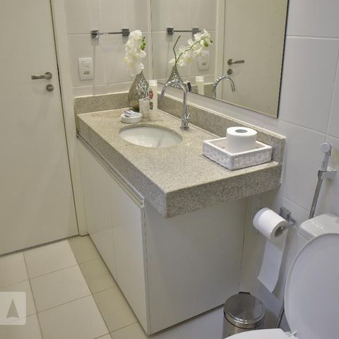 Apartamento para alugar com 321m², 5 quartos e 2 vagasBanheiro do Quarto 4