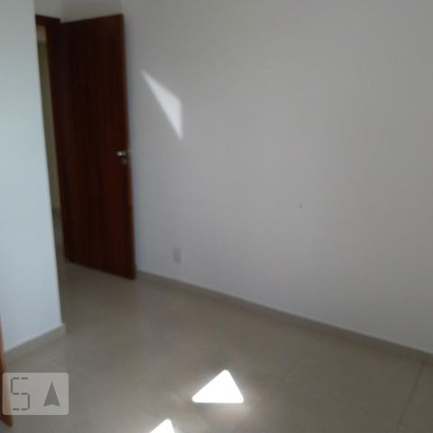Apartamento à venda com 85m², 3 quartos e 1 vagaQuarto 02